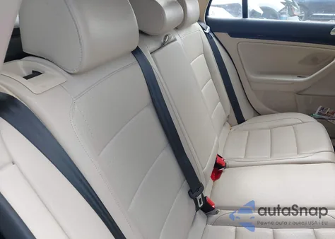 2014 Volkswagen Jetta Sportwagen 2.5L Se z USA, uszkodzony, nr VIN 3VWPP7AJ4EM625061